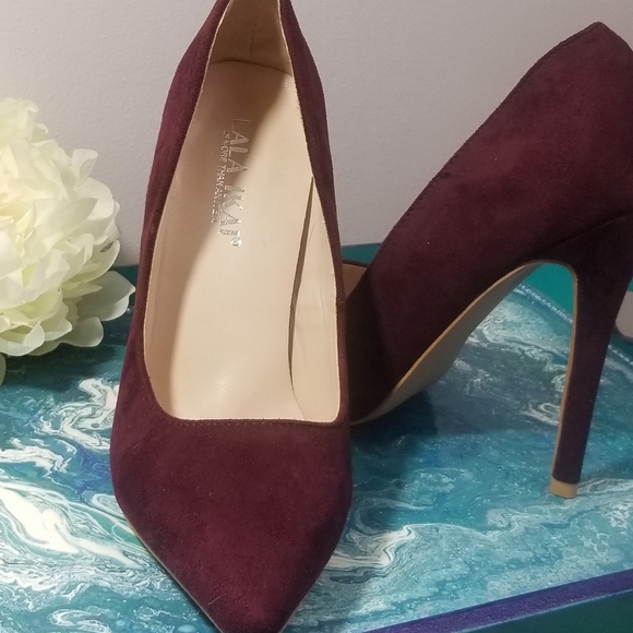 Brand new red heels - Picture 1 of 7